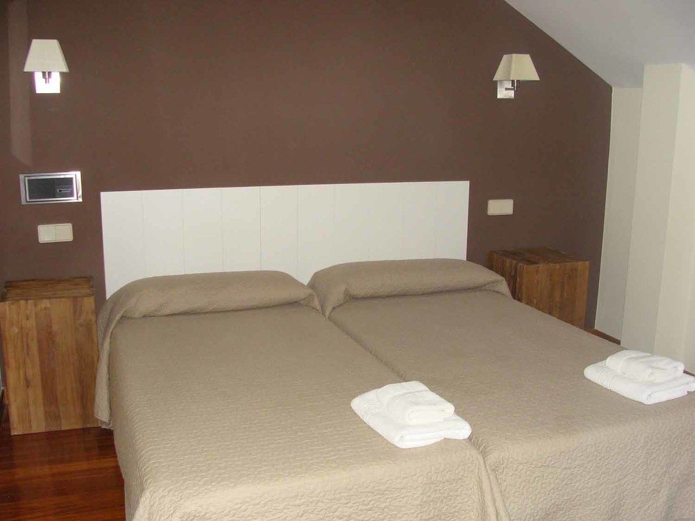 Hotel Montanas De Covadonga Onís Eksteriør billede