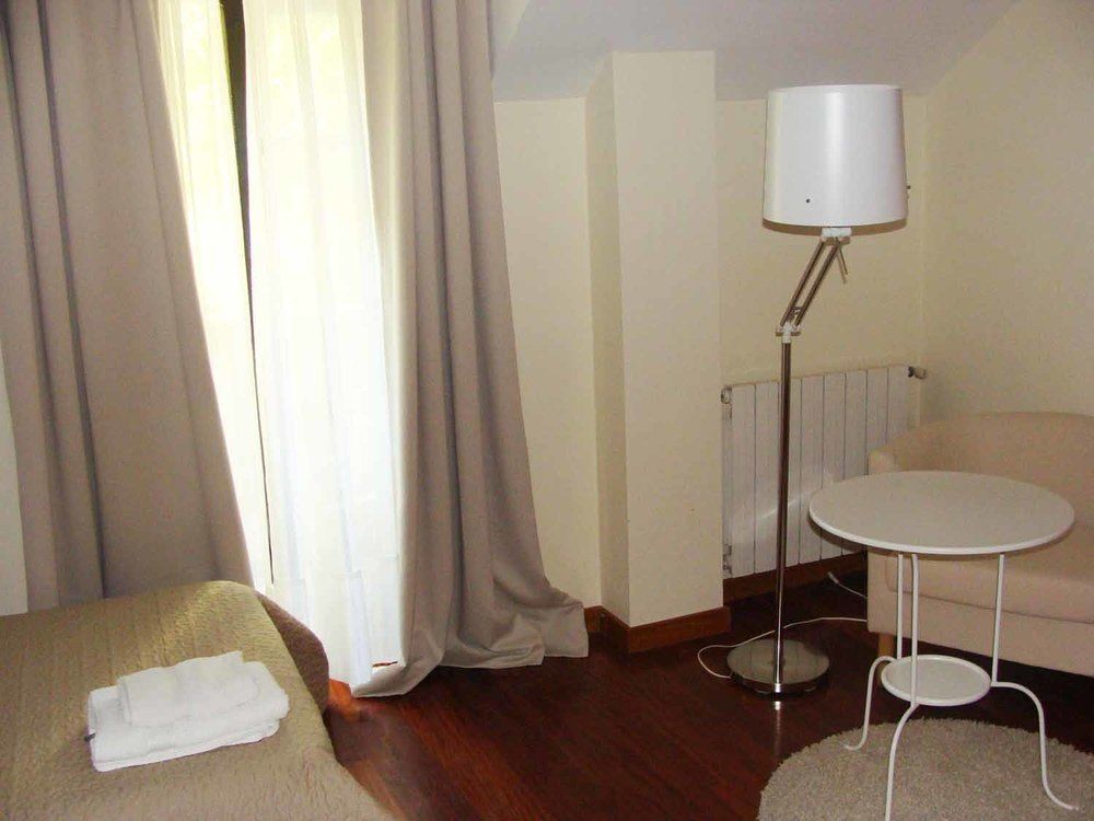 Hotel Montanas De Covadonga Onís Eksteriør billede