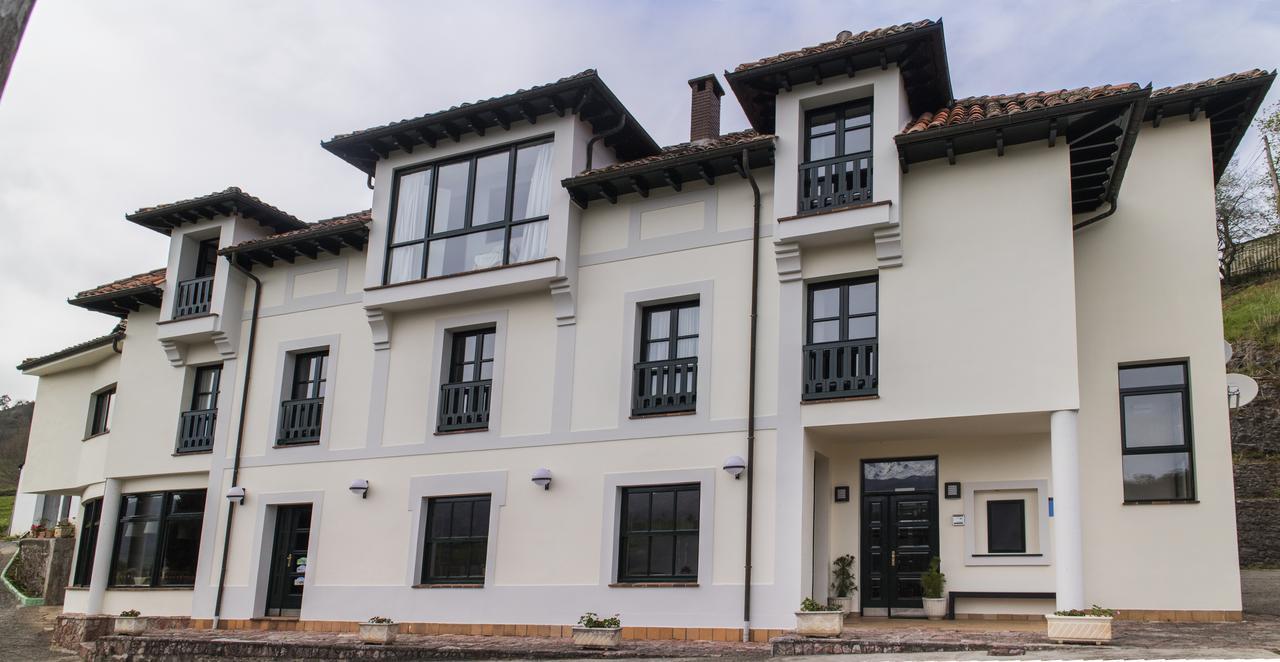 Hotel Montanas De Covadonga Onís Eksteriør billede