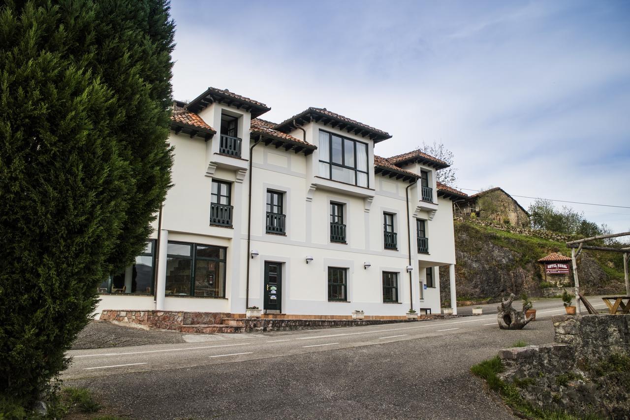 Hotel Montanas De Covadonga Onís Eksteriør billede