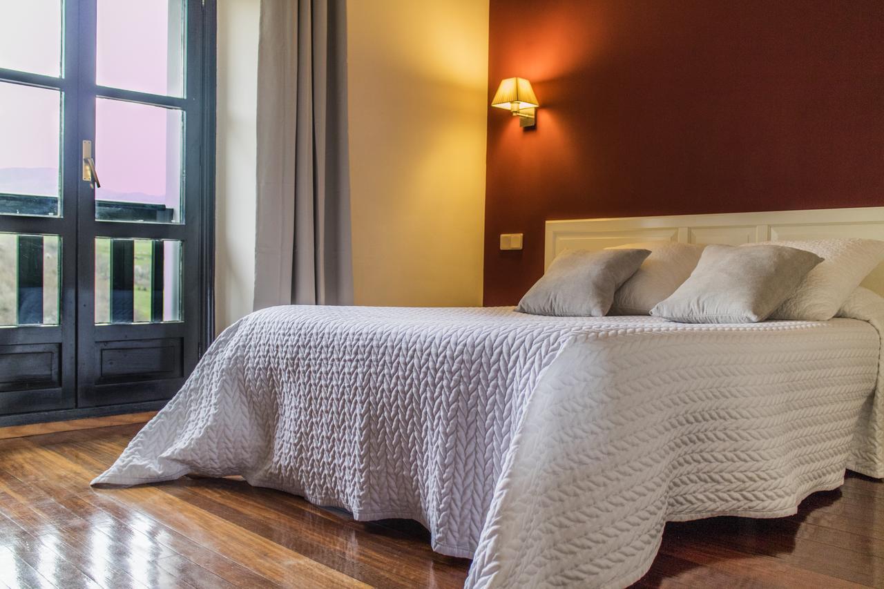 Hotel Montanas De Covadonga Onís Eksteriør billede